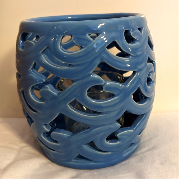 PartyLite Waves Votive or Tealight Holder - Picture 1 of 5